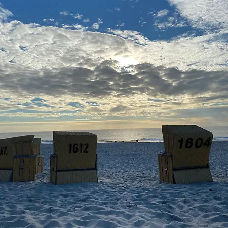 Leichte Brise Auf Sylt * Westerland